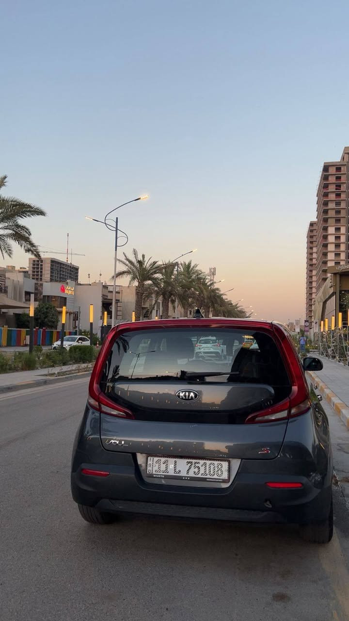 السلام عليكم كياصول للبيع مواصفات معروفةموديل٢١رقم بغدادواردامريكي حساسات رادارات كامرةدوارةنظام توقف شاشةكبيرةالعنوان اليرموك(***********)السعر(١٤٠وبيهةمجال للشراي وصورالحادث موجودة والسونارموجود واني بلخدمة
