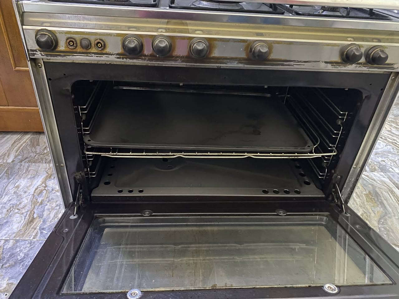 أغراض نظيفه للبيع اي استفسار خاص أسعار مناسبه


**إذا كنت صاحب هذا الإعلان وتريد حذفه لأي سبب، رجاءا أرسل رسالة إلى الدعم الفني**