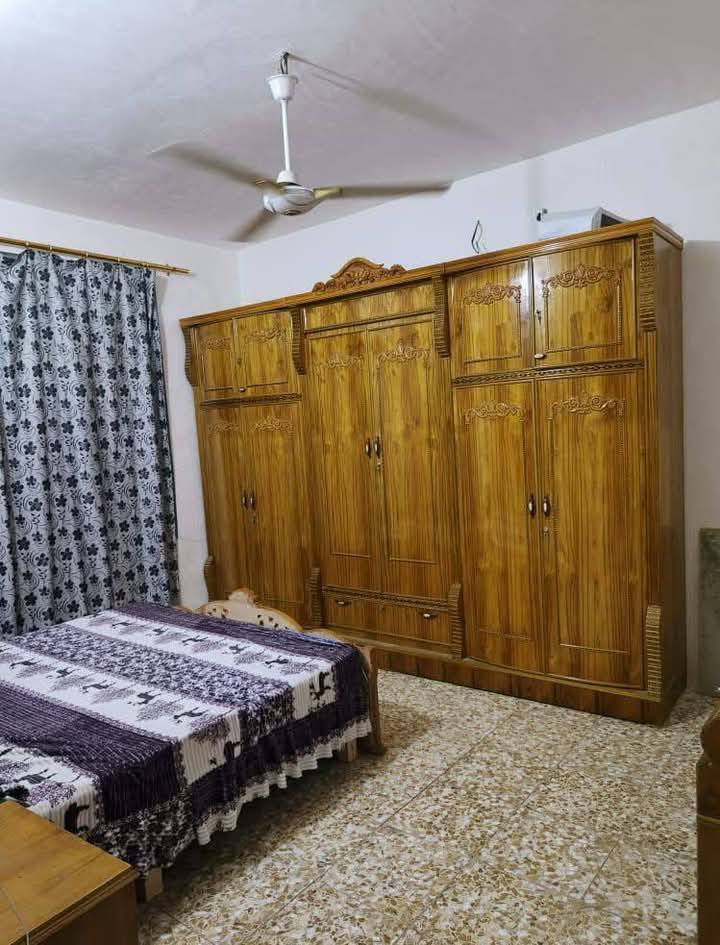 بيت للبيع نقد و.  مبادره هم يرهم بس شرط اذا مبادره مكمل معامله وعنده عربون  بيت100م طابو صرف بناء جديد طابقين ونص 
يحتوي على 3 غرف 
استقبال 
مطبخ 
2 صحيات داخلية وخارجية 
خدمات كاملة ( ماء ، كهرباء ، خط مولد ، مجاري ، تبليط ، انترنت ضوئي ) 
موقع البيت الامن الداخلي قريب مزار سيد محمد الموسوي ،فرع المدارس تبليط  الجديد البيت قريب جدا يم علاشارع يكون بجانب  البيت مدارسه ومتوسطة وبتدائيه  وروضه جديده  البيت ركن  على 4 شوارع سعر85

للتواصل ، مراسلة الصفحة 
أو الاتصال  
***********///  ***********///***********/////
