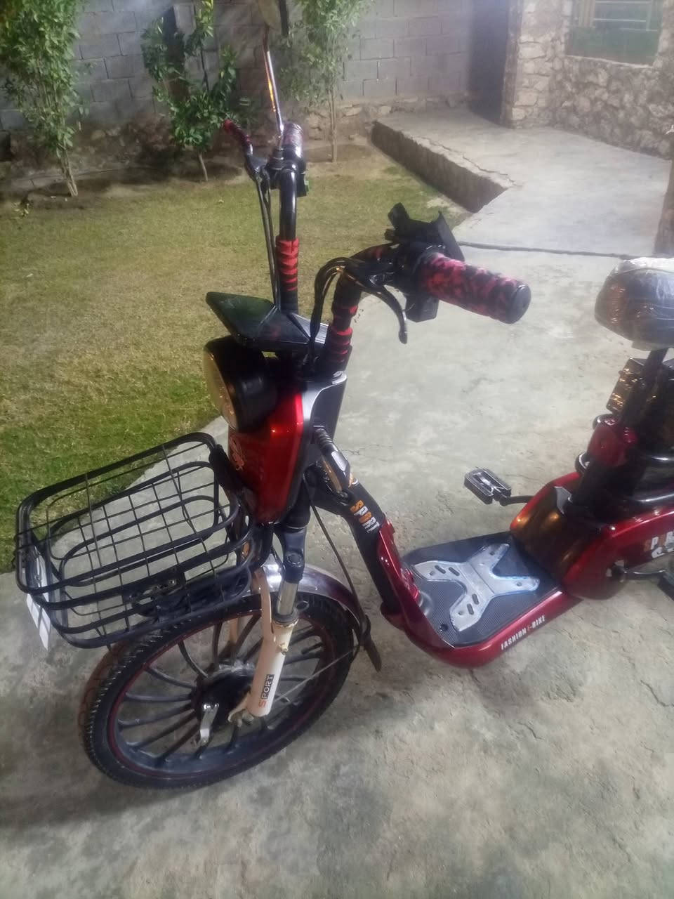 بايسكل سبورت جديد والبطاريات شرط عالفحص تقره 10 مطلوب هيوشه موديل 2023 او 2024 مراوس وانطي فرق


**إذا كنت صاحب هذا الإعلان وتريد حذفه لأي سبب، رجاءا أرسل رسالة إلى الدعم الفني**