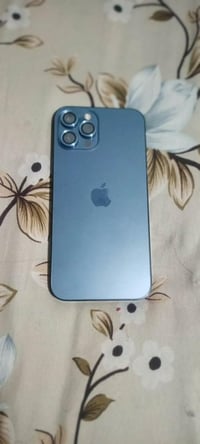 آيفون ١٢ برو ماكس • ٢٥٦ • بطارية ٧٩