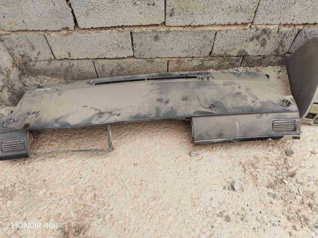 السلام عليكم عندي هاي الغراض بسعر مناسب جدا الي يحتاج شي يتصل ومراح اقصر وياه
***********
