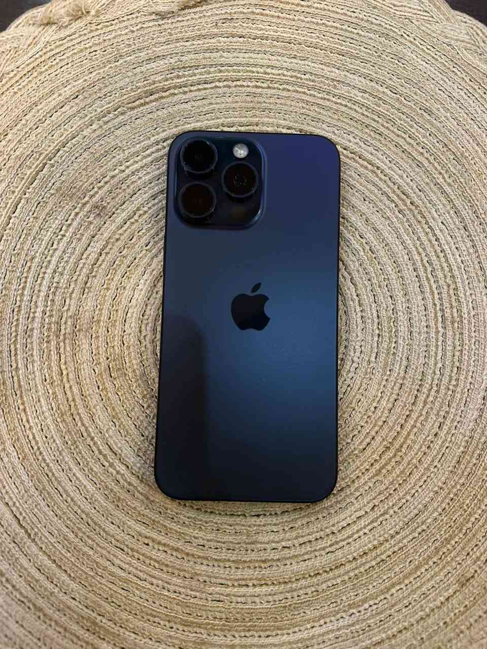 ايفون 15 برو ماكس نضافة ١٠٠٪؜ كفالة ذاكرة 256GB بطارية 85% مع كارتونة                                  السعر 1100 الف للاستفسار ***********
