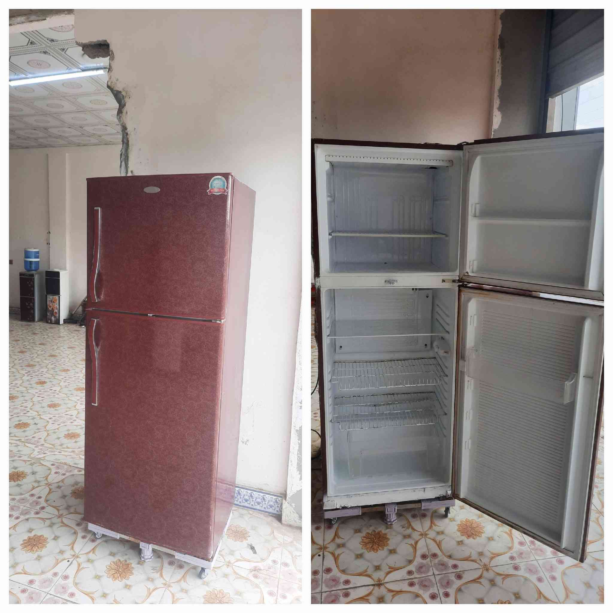 اثاث منزلي بسعر مناسب شرط النضافه العنوان العلم العهد الجديد مقابل الزراعه للأستفسار ***********
