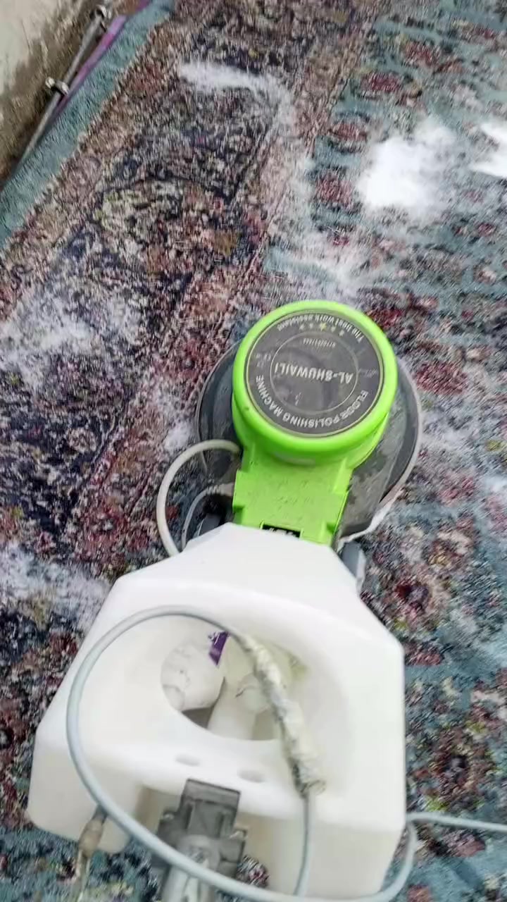 السلام عليكم لدي غسل جوالي وغسل بطاطين وغسل تخامه مكاني حي العسكري وسكل***********
