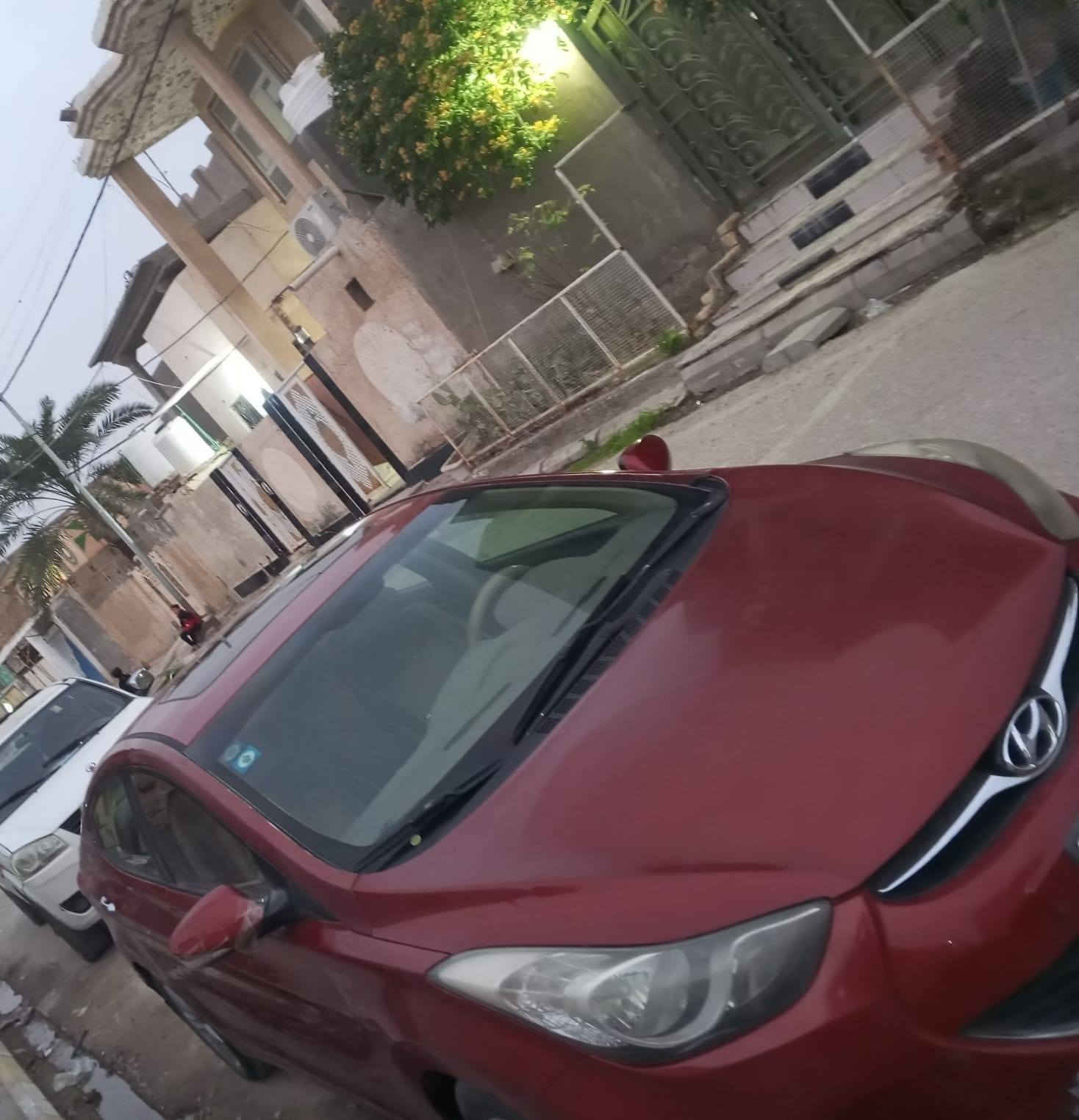 النترا خليجي ٢٠١٤ فول موصفات ١٦٠٠ مكينتها شرط
السياره بيها بابين مبدلات نفس الون بدون ضربه عابره شرط
تخم تاير 
تبريد شغال 
باسمنه السياره 
مداور ثاني يوم 
مكانها السماوه 
السعر ٩٥ وبيها مجال بسيط 
***********
