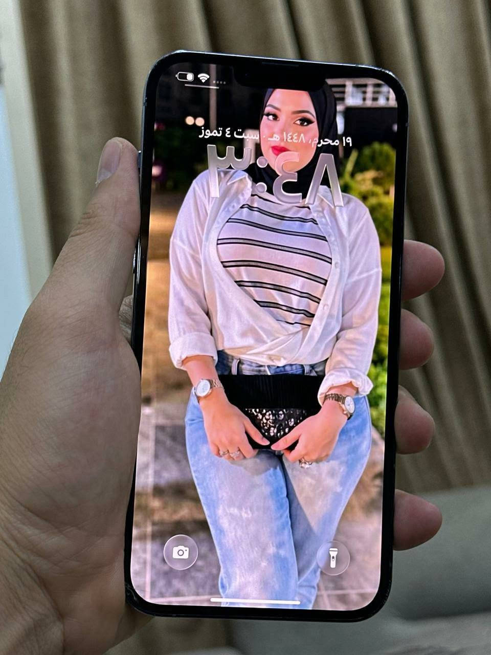 تحيه طيبه للجميع اقره تفاصيل 13 برو ماكس ذاكره 256 بطاريه 79 بلادي نموذج m نضافه 95 جهاز بلادي ع وضع شركه وتر بروف فقط بي هاذه ثلمه زغيره مثل ما موضح بل صوره جهاز كله شغال شحن نت مخابره تصال كاميرته صوته بصمته هزازه كل نقص مابي سعر 575 الف كلش بدون عمله من الخير مكاني بغداد *********** جهاز وصل شراء موجود كرتونه موجود
