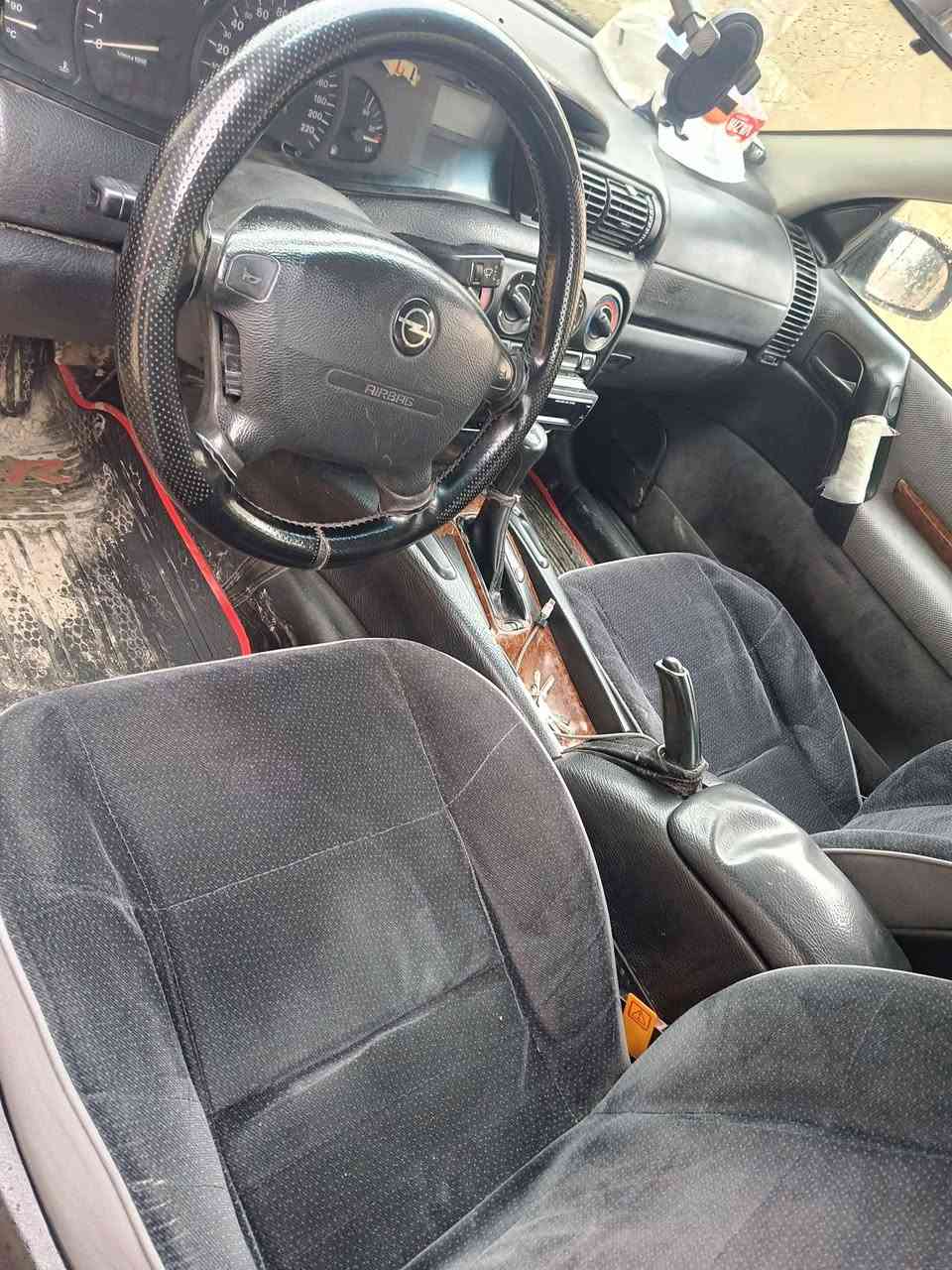 السلام عليكم
اوميكا بزون للبيع موديل 95 سيارة كلش نظيفة بيها بابين صبغ فقط كير محرك شرط محرك وضفيرة 97 تايرات جديدة طخم إمامي خلفي جديد كابون بانزين 

السعر 53 وبي مجال للطيبين 
للاستفسار ***********
