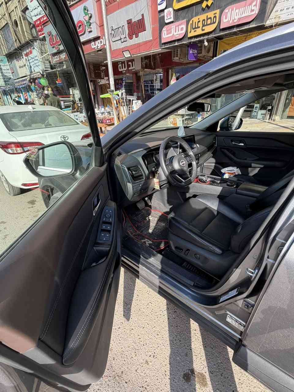 سلام عليكم للبيع نيسان روج ٢٠٢٣
ماشية ٢١ ميل رقم سليمانية 
السيارة باسمي السيارة فول مواصفات بنراما 
رادار خلفي رادار امامي رادار جانبي 
كشن رجاج كشنات كهرباء السيارة ٣ سلندر تيربو 
كشنات جلد اسود السيارة كلين تايتل ولا قطرة صبغ ولا قطرة ضربة كشنات تدفئة تبريد ستيرن تدفىئة 
سياقة ذاتية لايت امامي زنون لد خلفي تخم تاير جديد 

مكان بغداد دورة ***********
