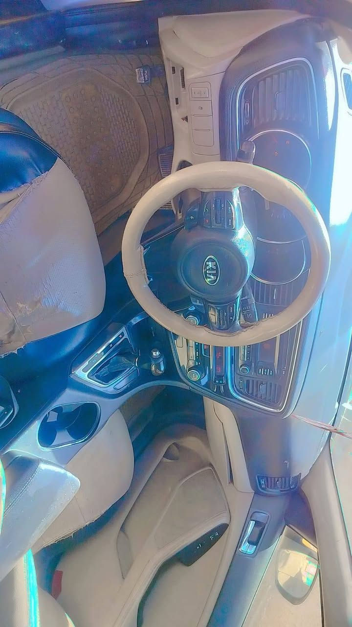 اوبتيماا
سلام عليكم اوبتيما 2014 وارد امريكي
ضررهه چاملغ الخلفي  فقط
فول مواصفات عده الفتحه 
   تبريد تدفئ اترايك للبصرة مكان السيارة نجف ناحية العباسية 
***********
