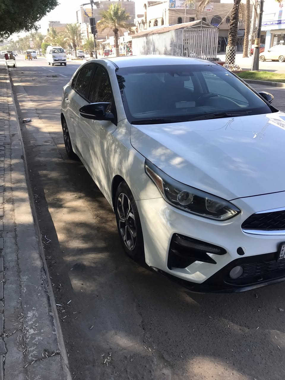 اسلام عليكم عندي سياره البيع فقط
كيه فورتي. موديل ٢٠١٩ وارد امريكي رقم تلفون  العنوان بغداد ***********
