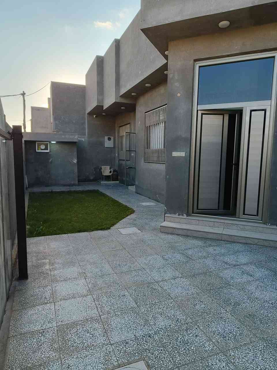 📢 اعلان 📢📢 اعلان 📢 
       👇               👇
⚜⚜ للبيع ⚜⚜ للبيع ⚜⚜
🏠 دار سكني طابو زراعي 🏠 
📐 المساحة٣٠٠متر📐 
🌍 الموقع / الحلة / حي الكفاءات / قرب كوين بارك / توزيع حسين حاجم القديم / قريب جدا من الشارع العام 
🏤 الواجهة ١٥متر والنزال ٢٠ متر 
🏤 يحتوي على٢ غرف نوم🌺  صاله كبيرة 🌺 هول  🌺موزع  🌺مطبخ حار بارد +جلسه   🌺 مجمع صحيات 🌺حديقة 🌺كراج 
 🧱 البناء ٢٠٢٥ 
📷 صور المنزل مرفقة مع الاعلان 👇
 ❓للاستفسار ⚜  الاتصال على الرقم ***********
⚜⚜⚜⚜⚜⚜⚜⚜⚜
