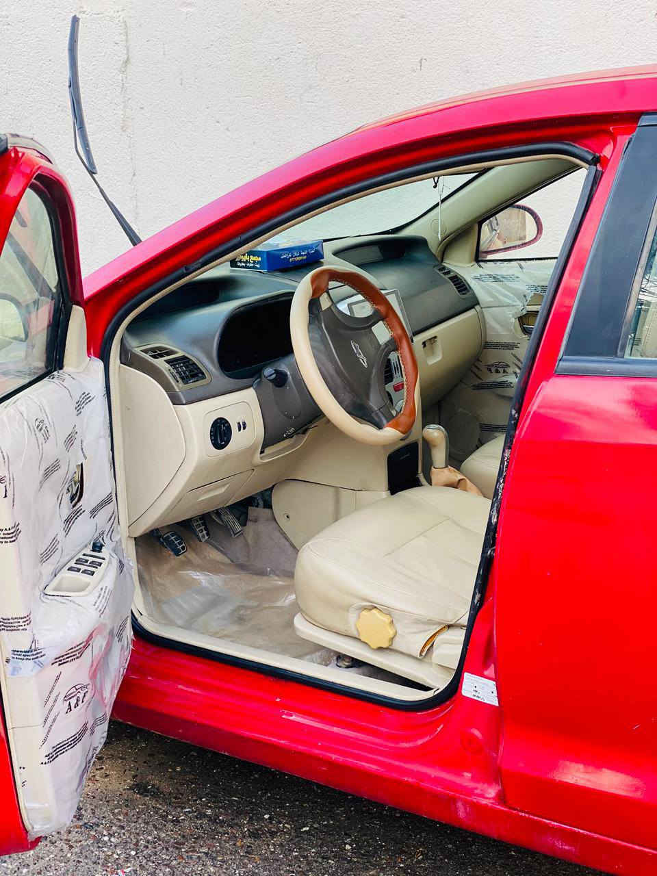 سلام عليكم. شيري فلاوين مديل 2013 البيع.   حداده نص عمر مصبوغه. حزام.  مكينه مجفته  تبريد. شغال او مراوس .   سعر. 31. ***********
