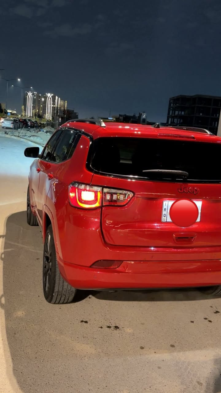 السلام عليكم

جيب كومباس ٢٠٢٣-JEEP Compass2023

Red edition🔴

40Mile
4*4

N. ***********

مكاني بغداد حي الجهاد
 دخول جديد و ترقيم جديد بغداد بأسمي

محرك 2000 توربو🚀
گير اوتو-عادي🏁
بصمة تشغيل - ابواب - تشغيل عن بعد
انارة - مرايا ترحيب و هيتر
حساسات و نقاط عمياء⚠️
ويل تخم جديد وكالة🛞
حدادية جديدة اصلي
تخم تاير Continental جديد اصلي
رادارات و مثبت سرعة و مسار🚨
اوتو بارك - قيادة ذاتية ((P)) 
تحكمات كاملة - ستيرن كهربائي
تبريد ممتاز ❄️
تحكم بأنظمة السيارة الكاملة من الشاشة🖥️
كشنات جلد كهرباء حظن هيتر و الدرگة هيتر
بلوجكترات محيطية ويا الستيرن💡

175 ورقة و بيها مجال

—————————
و باقي المواصفات المعروفة
حادثها جاملغ جهة السايق و جزء من البنيد و رصعة بالصندوق تعدلت على كدها
السيارة اني مستوردها و صلحتها و رقمتها على ايدي كل التصليح و القطع وكالة و مضمون ١٠٠٪؜ و عالفحص نظيفة جدا بدون نقص و بالعافية عالياخذها…
