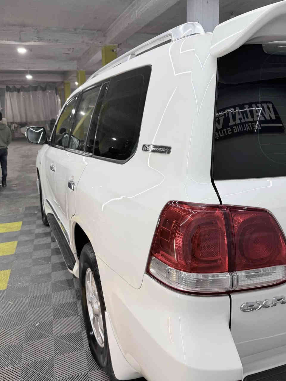 لاندكروز موديل 2011 بريمي سيارا فول موصفات كشن جلد بقلاوا سلايت سيارا گيير محرك اب شرط سيارا مكفولا قطعه او قطعتين صبغ بدون داخل 
سعر سيار مناسب 290$ مجال بصيت 
سيارا زاخو وتساب ***********📞 زاخو, دهوك
