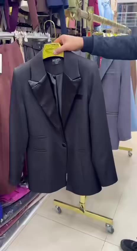 شروة جواكيت دبل مبطن كامل 
سيريات نظامي معا الوانهم 
قياسات 38 لحد 46 
عدد 500 قطعة بسعر 7 دولار للحجز توصل وتساب 00905380714942


**إذا كنت صاحب هذا الإعلان وتريد حذفه لأي سبب، رجاءا أرسل رسالة إلى الدعم الفني**