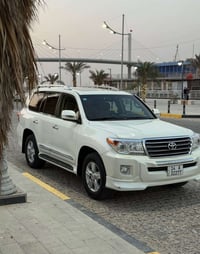 لاندكروز • ٢٠١٣ • مكفولة