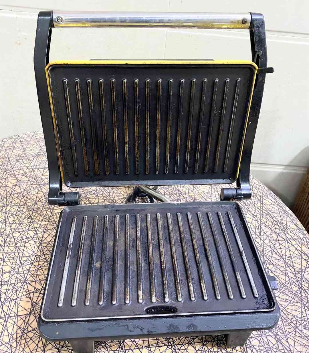 كابسه كهربائيه اصليه مال باله شغاله 
السعر 15 الف بغداد, العراق


**إذا كنت صاحب هذا الإعلان وتريد حذفه لأي سبب، رجاءا أرسل رسالة إلى الدعم الفني**