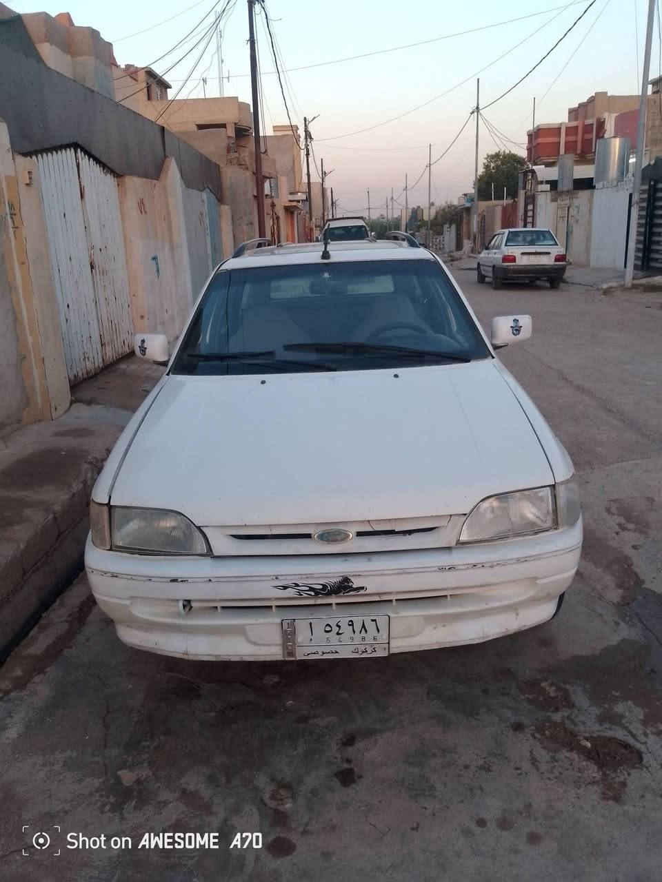 السلام عليكم اخوان اني مكلف بل نشر
فورت موديل 91 رقم كركوك الماني شرط التحويل 
محرك نضيف كير نضيف تواير نص عمر 
مكان السياره الموصل حي الانتصار 
سعر السياره 18 و بيه مجال قليل 
*********** الشراي يتصل
