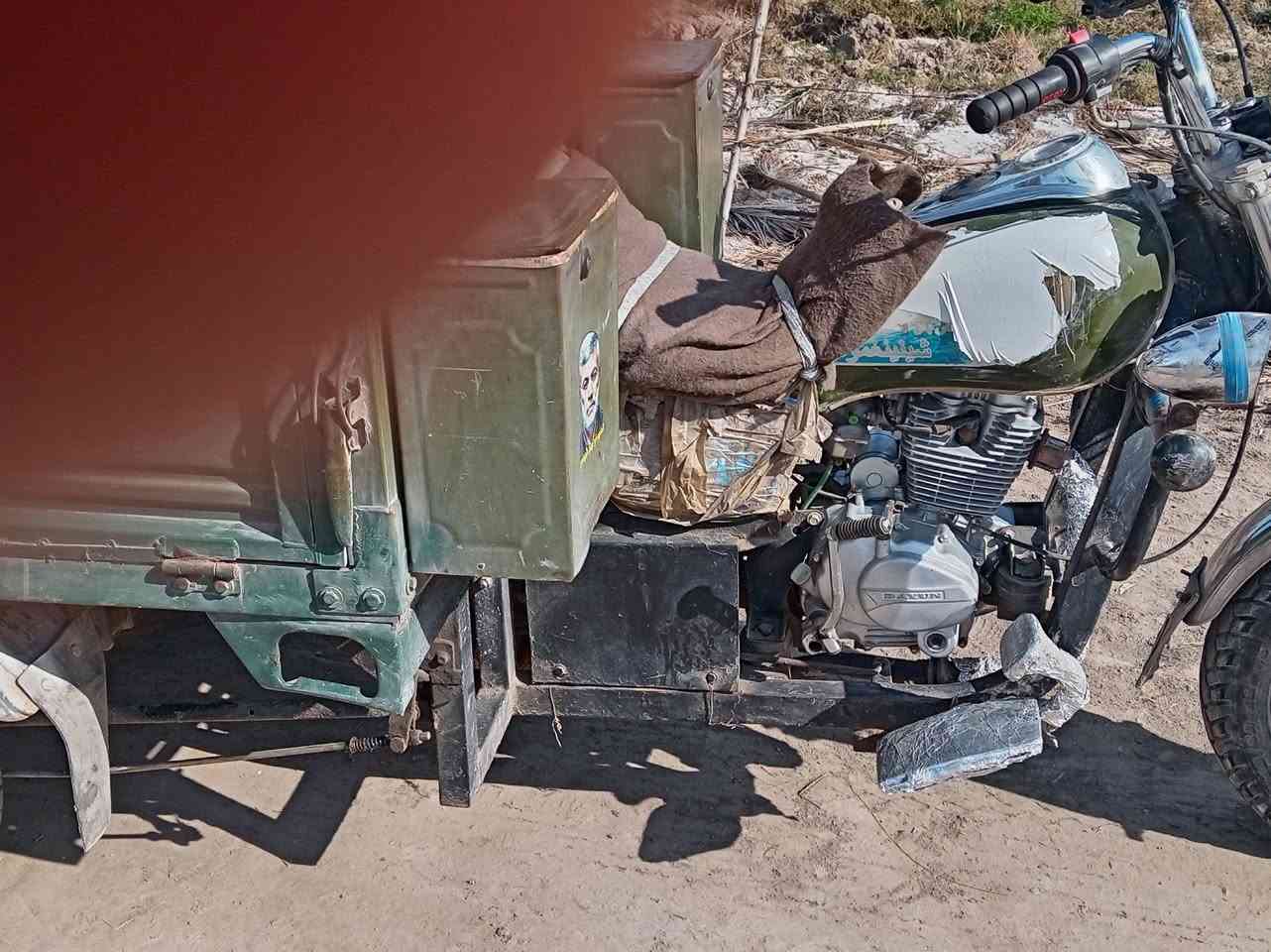 السلام عليكم ستوته للبيع مديل ١٧ مكينه جديده دشبول الاكتروني كهربائيات شغاله سلف شغال كلشي بيها جديد السعر مليون ونص وبيها مجال بسيط وهذ رقم تلفوني ***********
