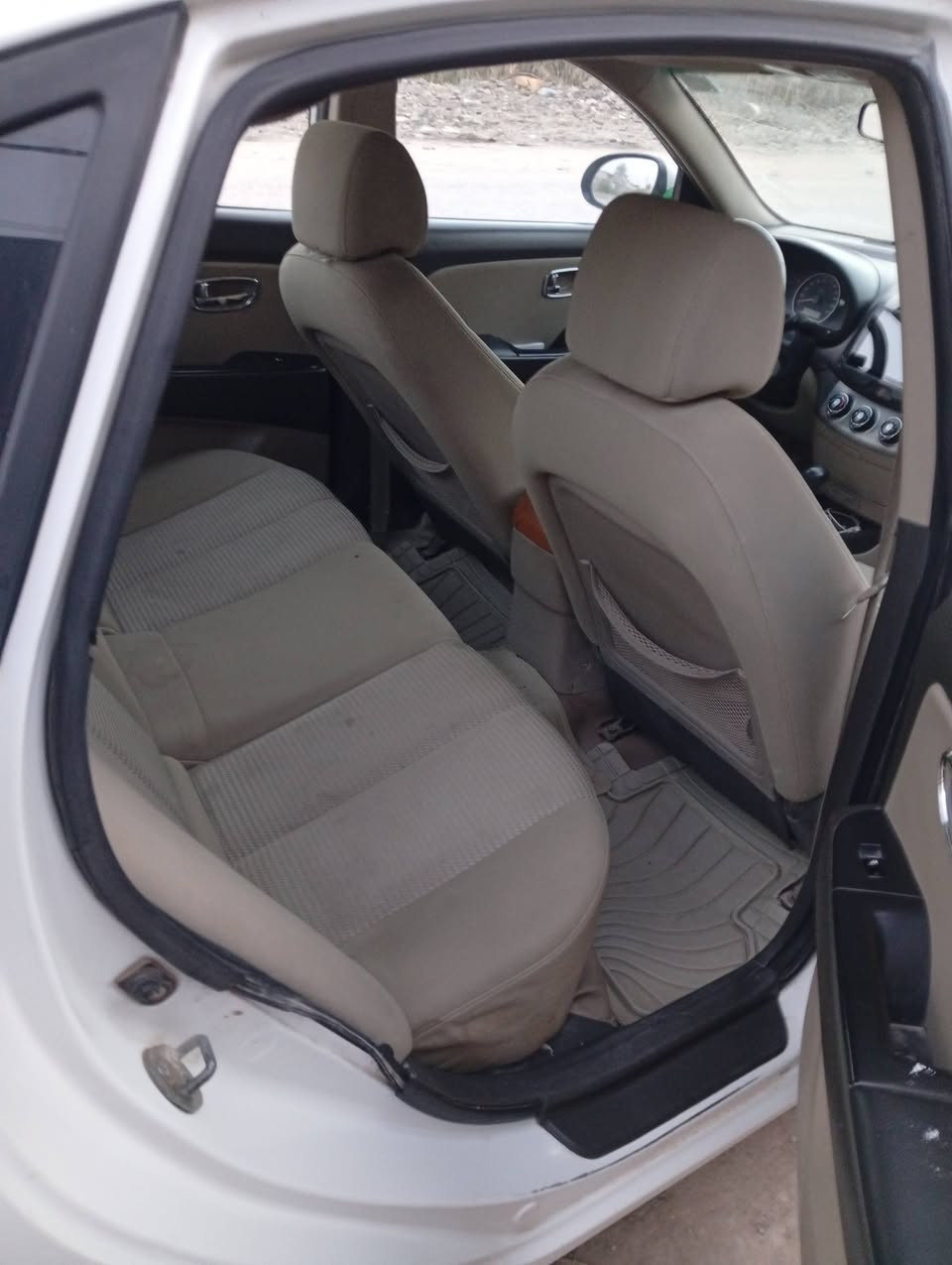 السلام عليكم 
لانترا 10 صبغ حزام حداديه تخم تاير جديد فول عدا البصمه 
مكينه بيه بخار للبيع او المراوس عارضه 95وبيه مجال مكاني بابل ***********
