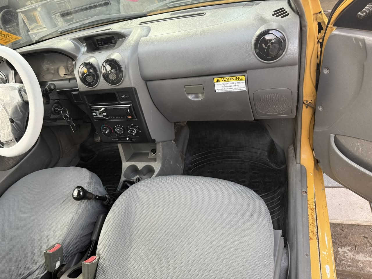 سلام عليكم سايبه موديل ١٣ مكفوله من الضربه والكص والتبديل كير مكينه حداديه كهربيات كلها شغاله تحويل مباشر مصفره من كلشي مكان السياره بغداد السعر ٣٠ بيها مجال بسيط رقم الهاتف ***********
