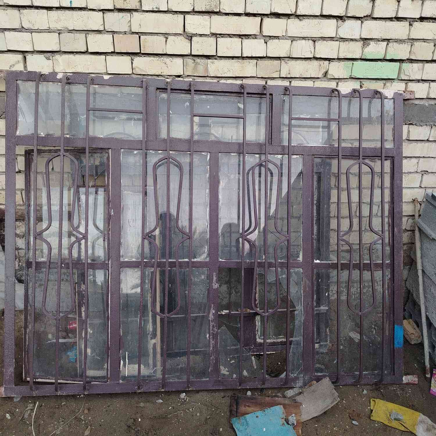 السلام عليكم شبابيك مستعمل للبيع معه الجام او هاذا السعر 140 كال شبابيك او هاذا الرقم ***********
