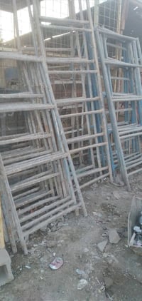 سقالات • ٨ قطع ٩٠سم ٢م • ٦ قطع ١م ٢٫٥م