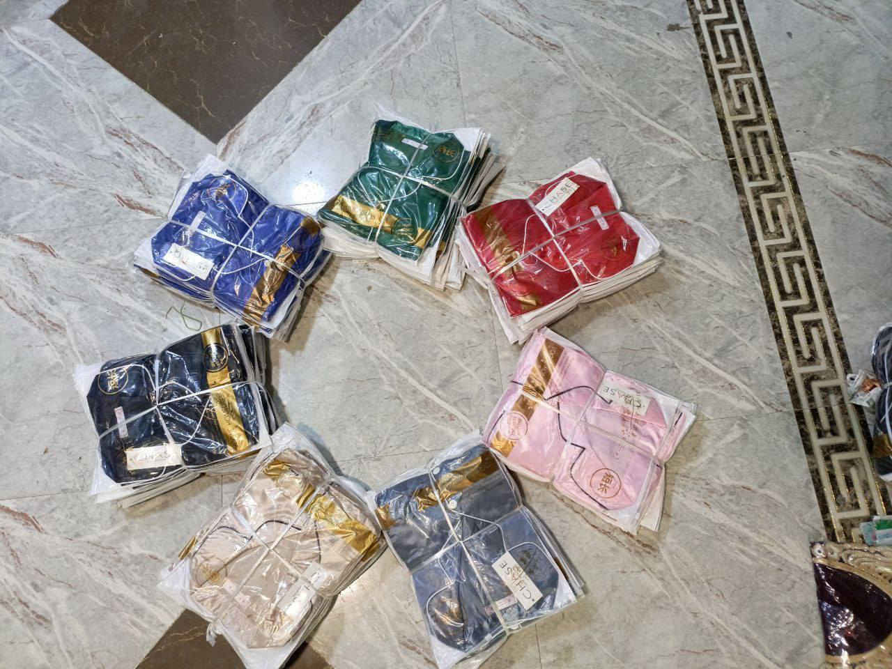 ---
✨🖤 تراك قماش ستن فاخر وأنيق 🖤✨
🧵 متوفر بجميع الألوان والقياسات
💰 السعر:
▫️قطعة وحدة بـ 10,000
▫️قطعتين فقط بـ 15,000 😍

🚚 التوصيل:
📍 كركوك 3,000
📦 باقي المحافظات 5.000 الف 

📲 للطلب والاستفسار راسلونا عالخاص 💌
الكمية محدودة ‼️ الحق قبل لا يخلص 💨


**إذا كنت صاحب هذا الإعلان وتريد حذفه لأي سبب، رجاءا أرسل رسالة إلى الدعم الفني**