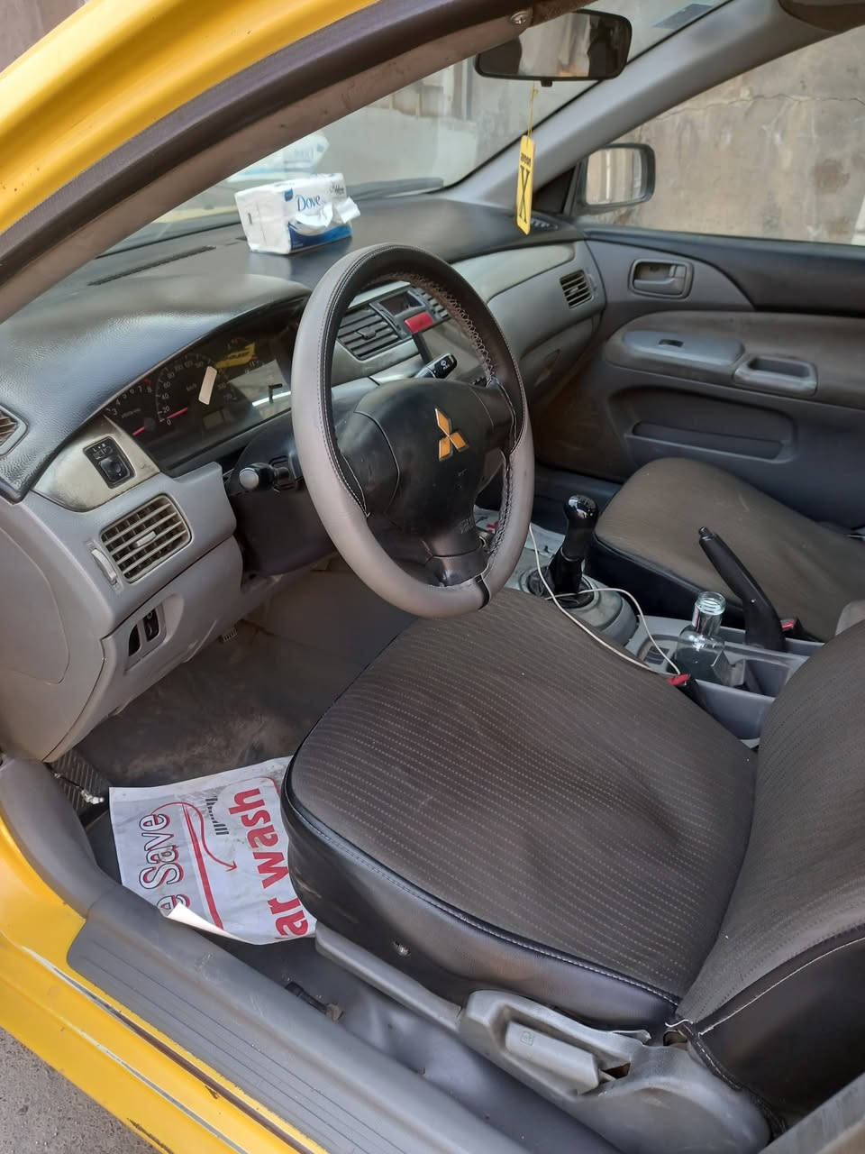 السلام عليكم لانسر بومه ٢٠١٠ رقم بغداد انكليزي مكينه ٢٠٠٠ تنقص كير خير من الله حداده جديده بيه ضربه باالجاملغ الخلفي الي من جهت السايق وبابين الي عكس السايق مصبوغات السياره باأسمي تايرات جدد باتري جديد تبريد ثلج  وتدفئه خير من الله السعر ٦٨ ورقه وبيه مجال اتصل وباالخدمه *********** او ***********
