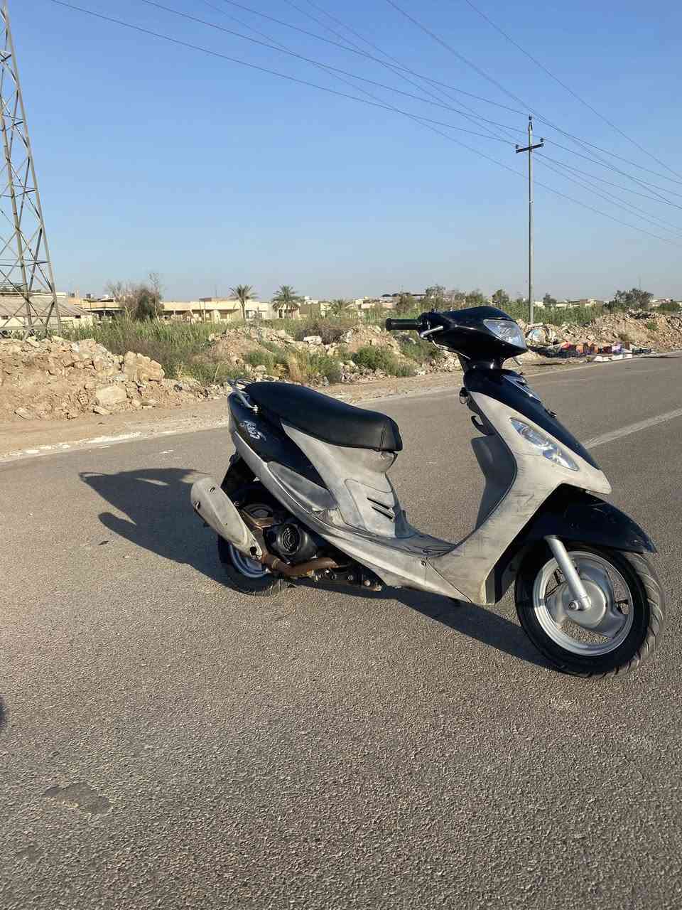 دراجة ماكس منغولي للبيع
دراجة مجفته قبل شهر مكينه خرسه 
لانضوح ولا تنقيص ولاتبخير 
دراجة نضيفه باتري جديد قفل ستيرن وقفل جنطه بريكات امامي خلفي 
مابيها اي نقص المكان بغداد الحسينية مال الراشديه 
السعر 475 وبيها مجال
***********
