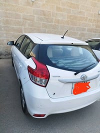 تويوتا يارس 2015 شرط كير ومحرك وتبريد شركة  ماشية 135000 بيها هلال جام...