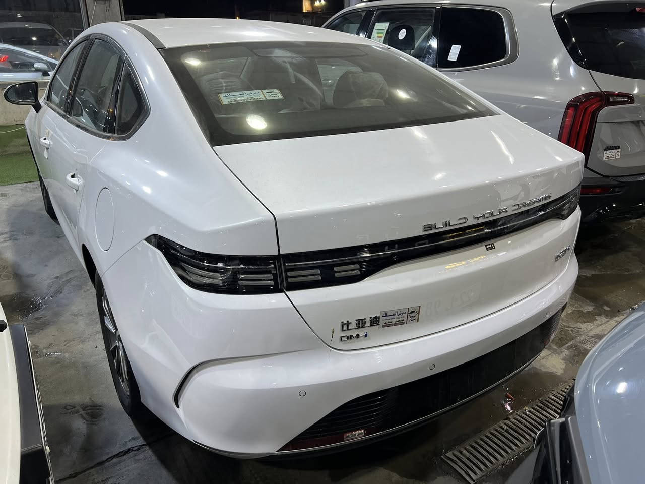 سلام وعليكم
بي واي دي 2025 زيروو 0️⃣ 

لون ابيض داخل ابيض 

فول مواصفات 

مرقم كامل 

غراضهة كاملة 

مكاني بغداد زيونة 

رقمي ***********
