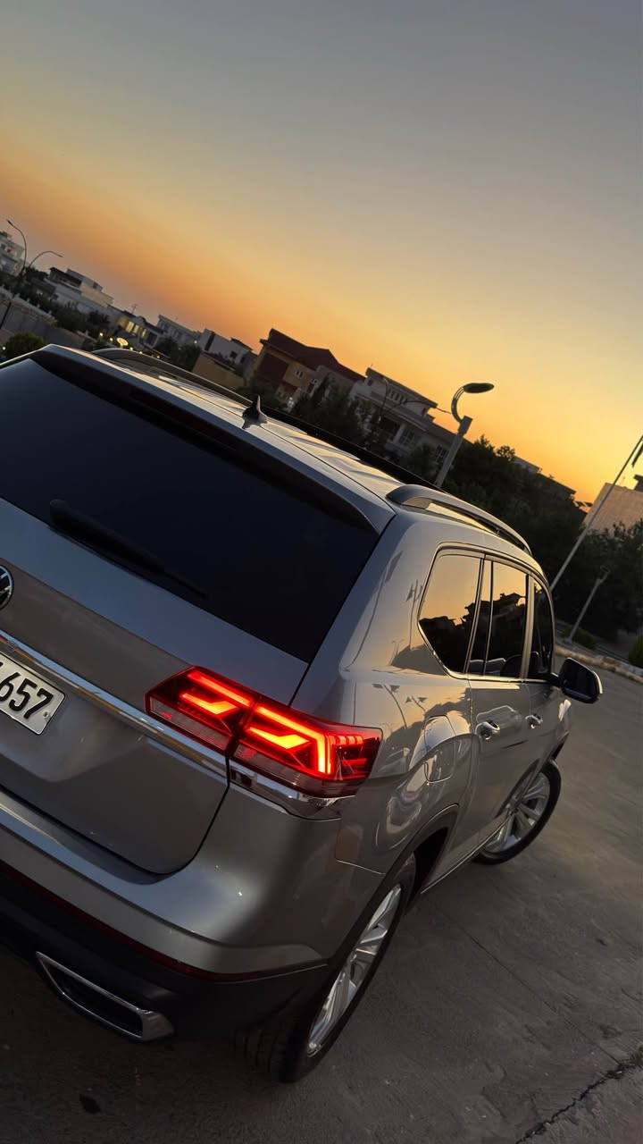 فولكسفاكن أطلس 2023(se technology)

الحالة : نظيفة جدآ - مكان اربيل 

المواصفات فنية :

المحرك : VR6 . 3.6 قوة حصانية 276hp - عملية و قوية FWD دفع أمامي فقط - المحرك ستة سلندر المرغوب في سوق 

ناقل حركة : 8 نمر تبديلات سلسلة و سريعة - قير سبورت و تبترونيك 

المسافة مقطوعة : 40 الف مايل فقط

الضرر : فقط حالوب و تم تصليح سيارة بطريقة pdr .. ملاحظة ( القمارة كما هية لم يتم تصليحها) 
مكفولة من صبغ او فتح او تبديل او أيرباق او دواخل او تعديل السيارة تعتبر كلين تايتل دعاميات بدون صبغ 👍🏻

الاضافات و المميزات : se فول كامل (family &technology) 

الراحة : بصمة تشغيل - تشغيل عن بعد - كشنات تدفئة - كهربائية - جلد - ٧ راكب المرغوب في سوق

التكنولوجيا: شاشات ديجيتال ٣ أشكال - شاشة تبريد لمس أمامي و خلفي - خاصية تنقية الهواء- خاصية قبلة - خاصية كراج - پانوراما - پردات بلادية - أنارة داخلية led - بريك لمس - أپل كار پله ي - شاحن لاسلكي 

الأمان : رادار ( أمامي و خلفي و جانبي ) ACC خمس وضعيات- وقوف طوارئ أمامي و خلفي - حساسات أمامية و خلفية- كاميرا دوارة - خاصية starts &stop

الرفاهية: كشنات مطرز بلون أبيض باقيات علي وضع الشركة - تبريد مركزي بل كامل - أنوار أمامية و خلفية LED و عدسة ليزر - خاصية AUTO بل كامل - خاصية تشغيل أنوار جانبية - صندوق جك و حساس - صماعات صوت نقي في كافة سيارة  

حالة الأورقات و الترقيم : 

السيارة رقم أربيل - سنوية بأسمي تسجيل أول مرة يعني أيد وحده سيارة نظيفة جدآ 

٤ تواير جديد و دهن جديد و فلاتر جديد المحرك عليها ضمان من قبل شركة توتاجي للدهون 🫡- ملحقات سيارة كلها موجودة مثل أرضيات و أرضية صندوق دبل و أوراق الشركة 

رقم شاصي : 1V2JR2CAXPC500572

للتواصل : *********** متوفر واتساب 

ملاحظة: رادار و حجر بيئة عدد اثنين و لايت و كهربائيات و قير و محرك و دعاميات مكفولة من اي عيب ❤️

السعر : 280$ و بي مجال للطيبين أربيل, العراق
