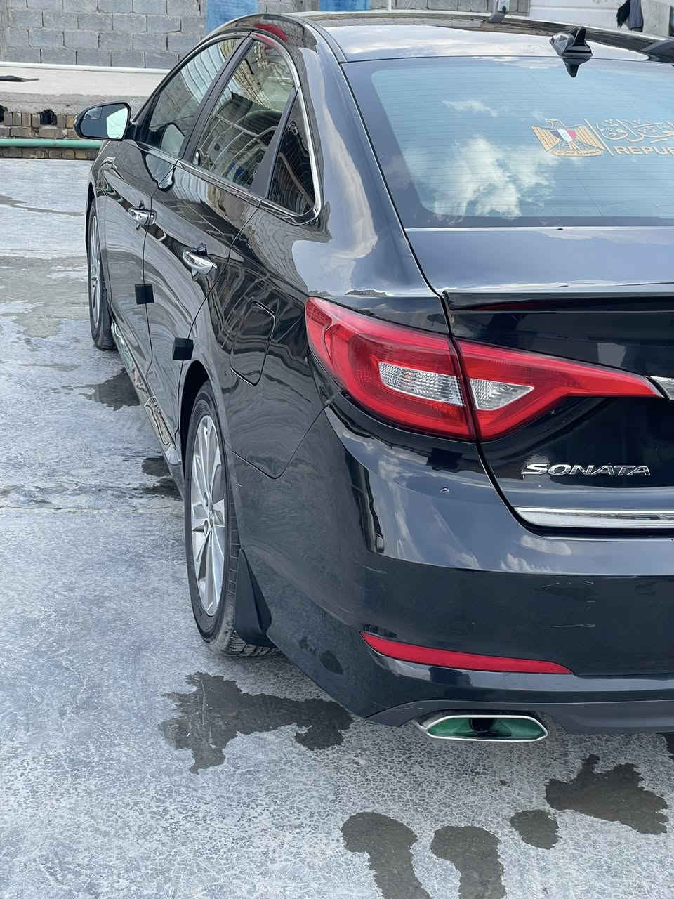 السلام عليكم
سوناتا 17 فئه سبورت بدون صبغ بدون تبديل بدون ايرباك بدون قطره صبغ المواصفات كدامكم   واصور وصور الحادث والسونار خاص ما اجاوب رقم الهاتف *********** السعر 132 وبيه مجال قليل   السياره مشروع وطني ماشيه 130  السياره كلها مكفوله حت الدعاميات  وبل عافيه عل ياخذها
