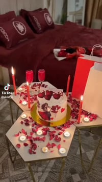 حجز كيك عيد الحب • توصيل قريب • أسعار مناسبة