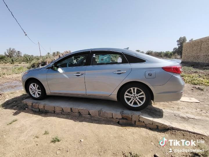 سياره سوناتا 17 وارد امريكي  المكينه 2400 مجفتته صارله شهر تحويل مباشر سنويه جديده تحكم استيرن  تخم تاير جدير شاشه كبيره  رقم بغداد  مكان الناصريه السعر 115 بيه مجال ***********
