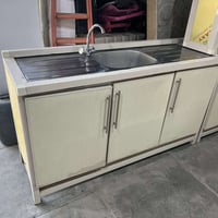 كاونتر للبيع العنوان السيدية الهاتف 07710226451السعر 350 وبي مجال 5 قط...