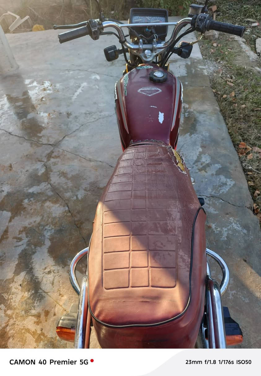 موطور 5 كير سلف شغال كهربائيات هندر كامل موديل 20 وزن ثقيل  السعر 300 مكاني الزاب ***********
