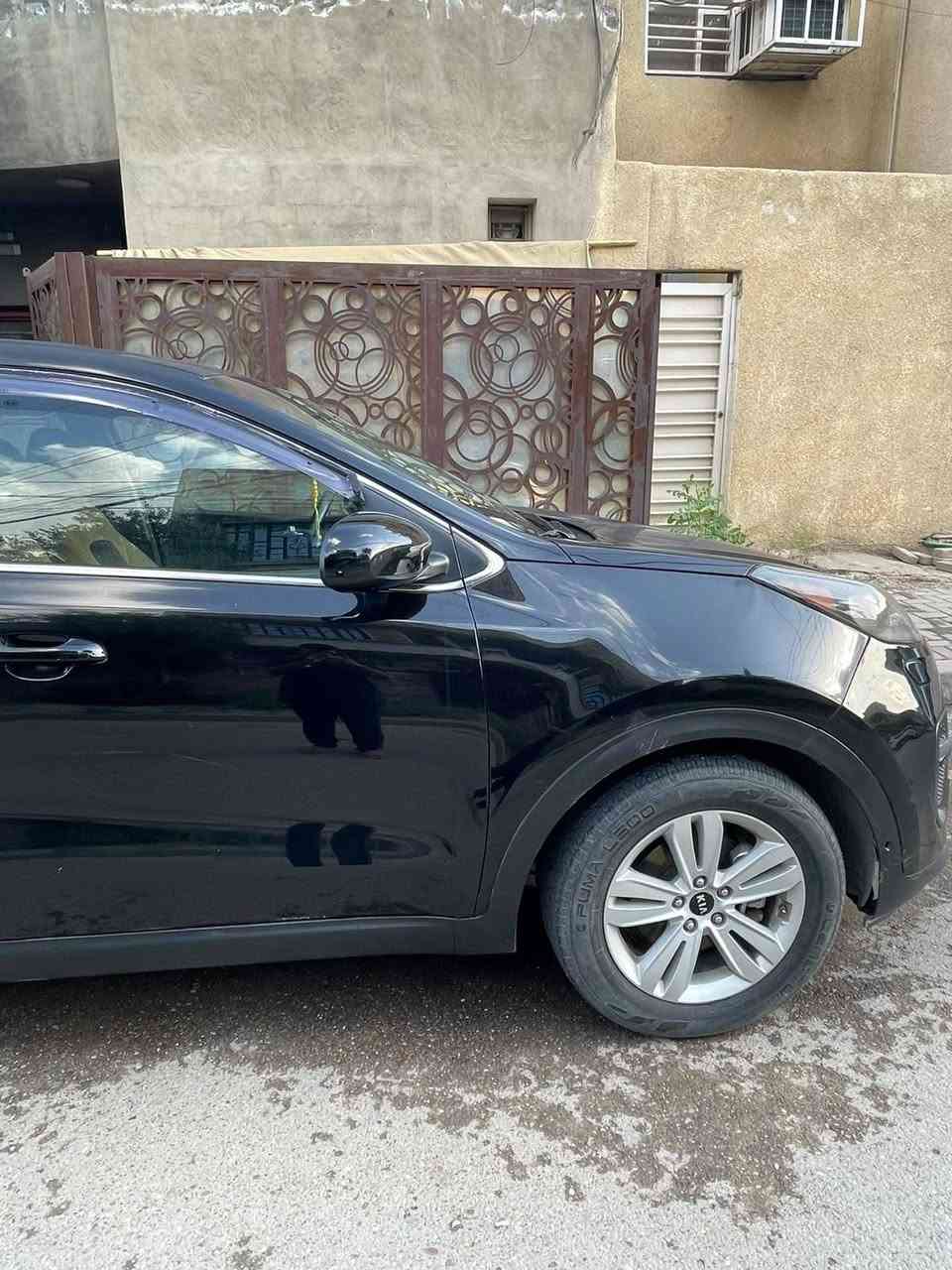 سبورتج موديل ١٧ أمريكي حادثهة كصة البنيد ماشية ١٠٠ الف سيارة جاهزة كير مكينة تخم تاير حدادية تبريد كلة جديد داخل جديد رقم بغداد دولي السعر ١٢٥ وبيهة مجال حك الجية *********** مكان الزعفرانية
