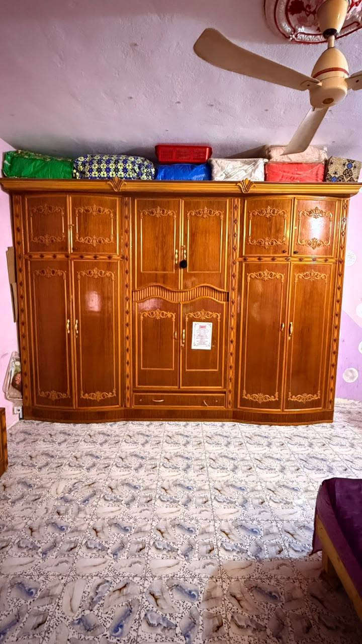 السلام عليكم غرفة نوم مستخدمه للبيع المكان الحمدانيه الثاني السعر 800وبيها مجال الرقم ***********꧁***********
꧂
