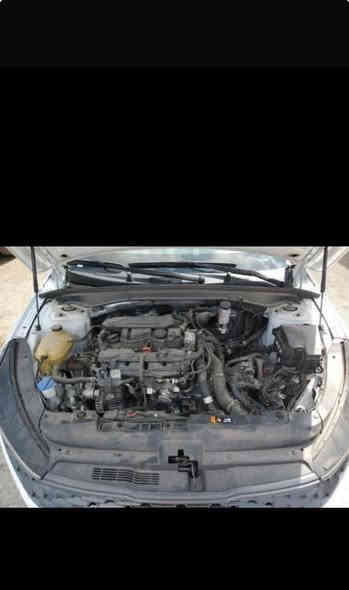 كي فايف k5موديل 2023سياره  لون ابيض صدفي وارد امريكي محرك 1600 تيربو وسياره بدون حادث اصلن   فقط عطل ميكانيك مثل ما موضح بل صوره  وسياره فول  كلش  وسياره عليها دوشمه وترتيب داخل  وكله كامل وسياره تشغيل عند بعد  وبصمه وشاشه كبيره ويل ١٨  حساسات  النقطه العمياء  رادار امامي واخلفي  ورادار جانبي ٢  نضام تحديد مسار نضام ذكي مانع تزحلج  وشحن سلكي امامي وخلفي تبريد  فول  لايت زنون   وتفاصيل بعد اكثر تواصل عله رقم ***********  وتساب مجود اليحب يتواصل والسعر 220$ وبيها مجال الطيبين والجناين
