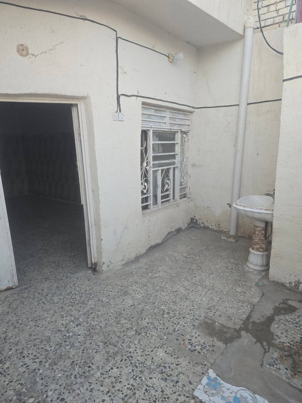 بيت للايجار مساحة ١٠٠ متر طابق واحد العنوان الشيشان الاوله استفسار ***********
