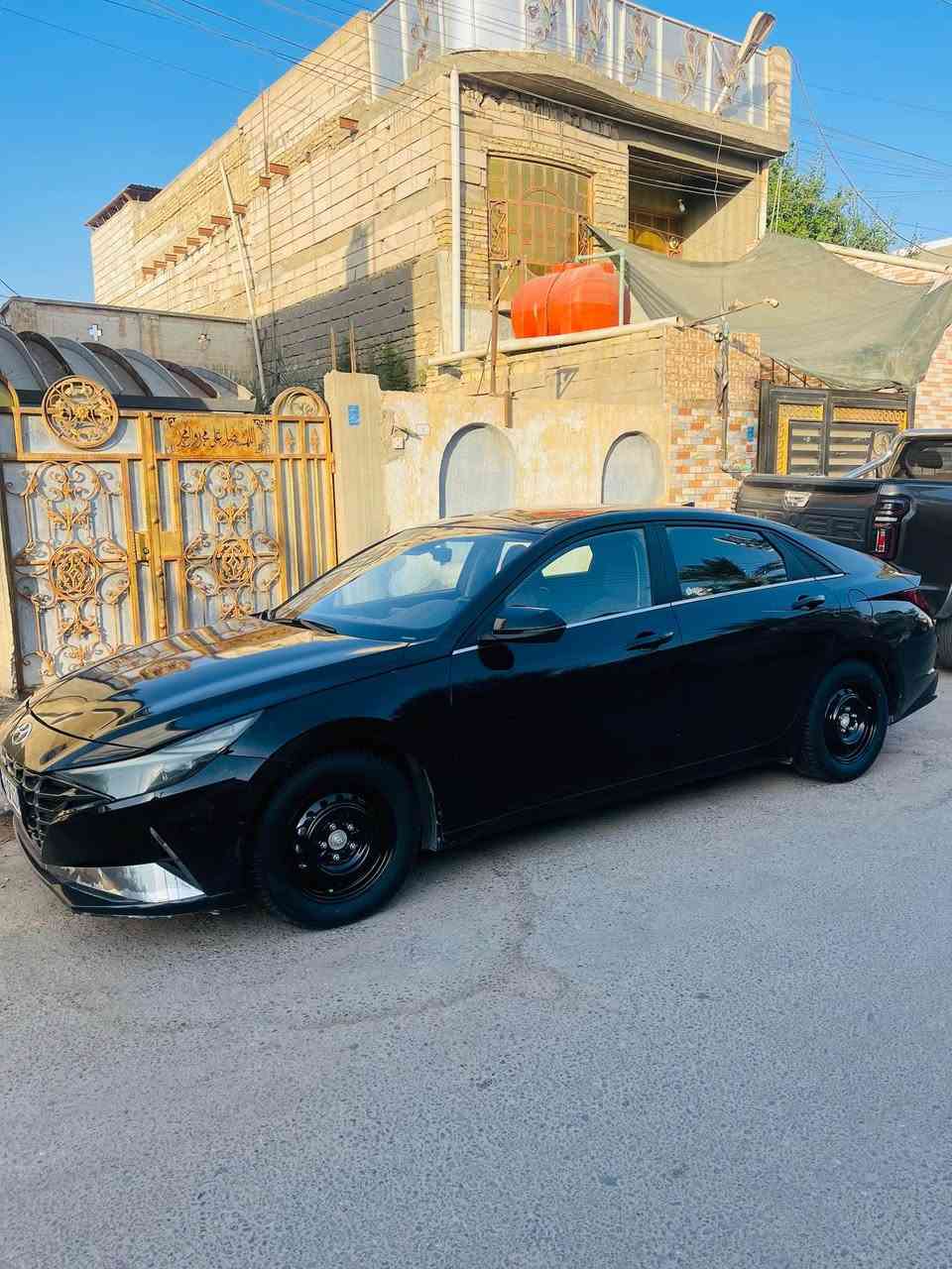 سلام عليكم 
الانتره مديل 2023 للبيع
  مكينه 2000 دوش
سياره حره تحويل ثاني (بسمي)
 مواصفاته لمدد ( فووول للاخير)
 حادثه  باب تبديل  وجاملغ وبنيد مصلحات 
سعرها  143  وبيها مجال قليل كلش
عنواني بصرة 
*********** البصرة, العراق
