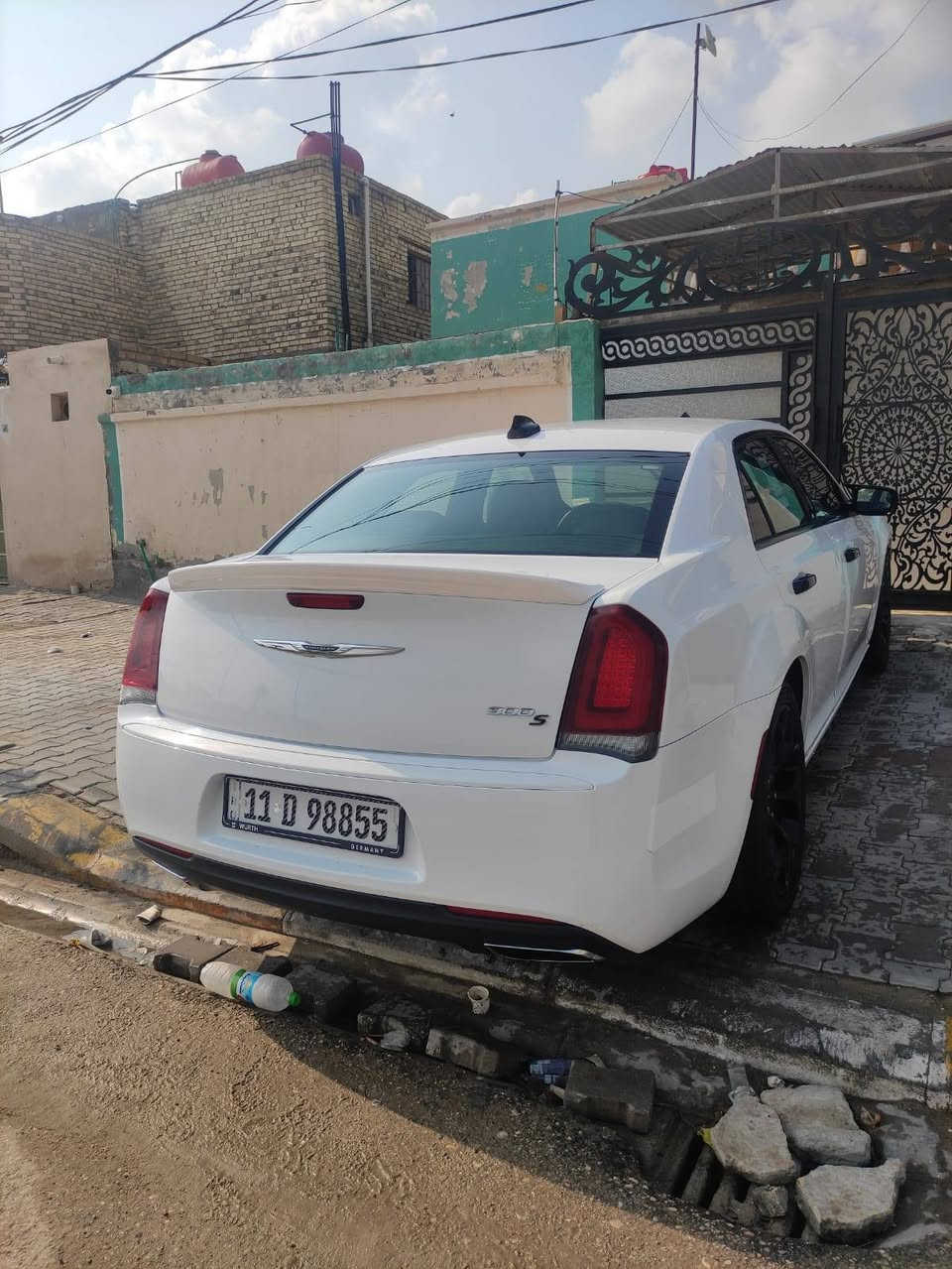 السلام عليكم أوباما موديل 2018 فئه 300S رقم بغداد انكليزي مميز هزه وسنويه جديده إلى 2031 السياره فول مواصفات عدا الفتحه تبريد ثلج كير ومكينه V6 مكفولات  ***********
