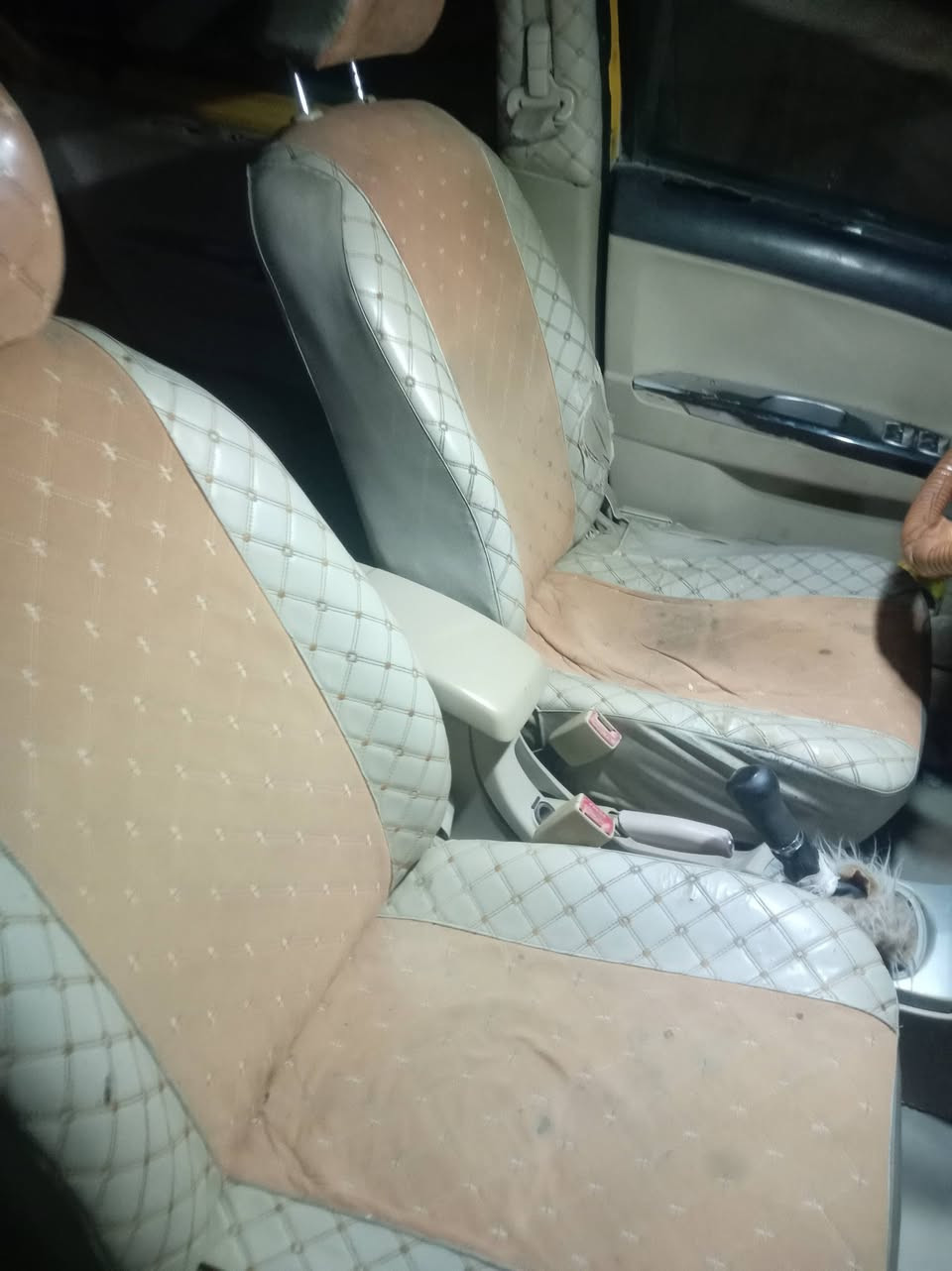 سلام عليكم كريت ويل مديل ٢٠١٢سياره شغاله مكينه بيه دخان كير شرط رقم حمر بصره سنويه عاج بيع ومروس سعر ١٢قفل تكفل سرقه وطلب بس عنوان ناصريه مركز رقمي ***********
