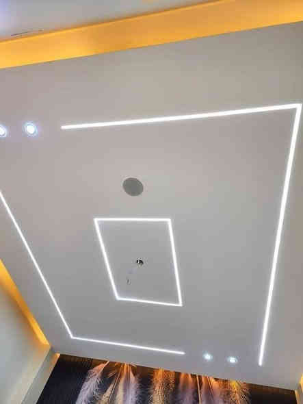 كادر ديكورات في النجف 
لتنفيذ جميع أعمال *الديكــــورات ،*
*جبس بورد* 🏛️
*حدادة* 🔗🪝
تغليف *بديل الرخام* 
*بديل الخشب* 
*بديل الشيبورد* 
*تغليف واجهات فوم تركي 🏘️* للاستفسار والحجز:
(📱 ***********)
متاح على مدار الساعة عبر المكالمات أو واتساب.
