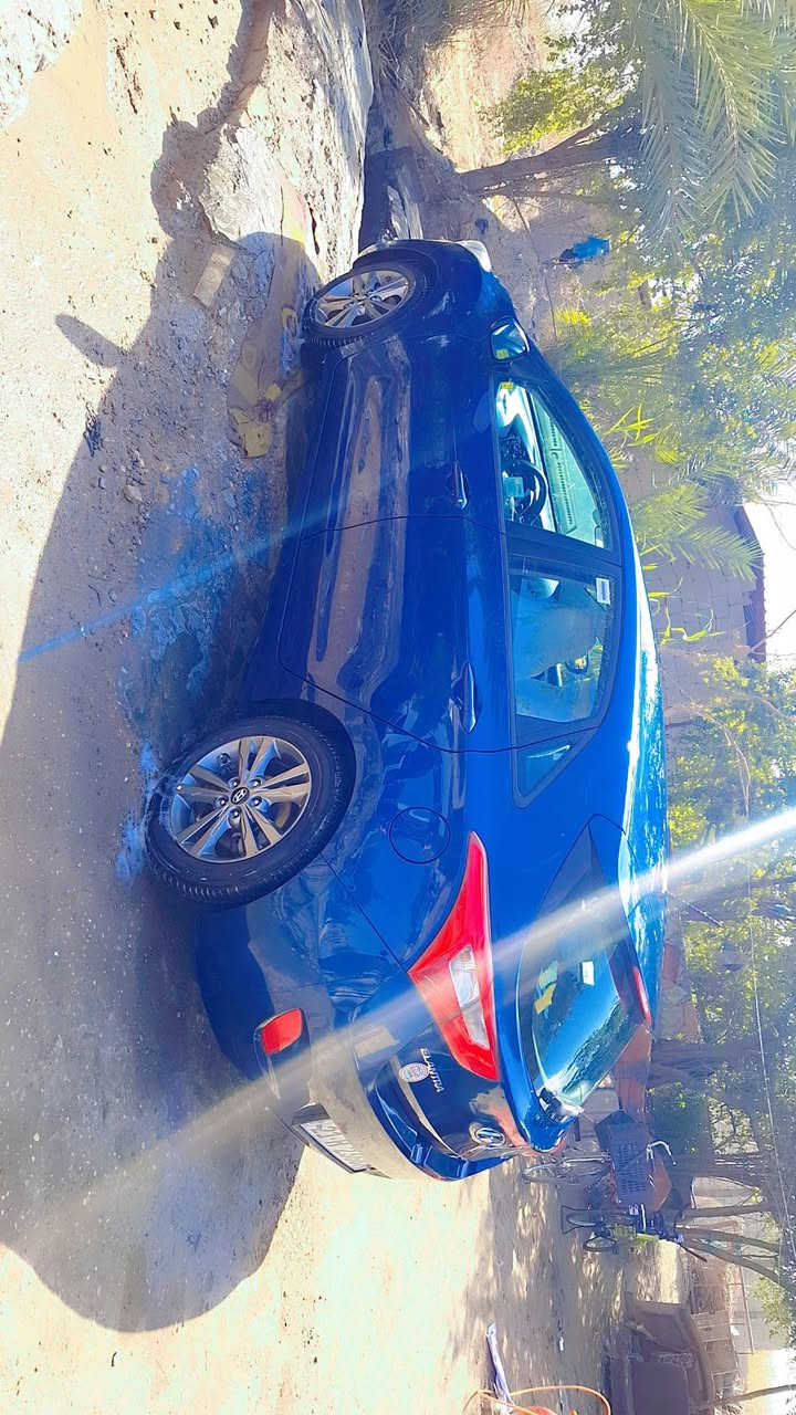 السلام عليكم 
النترى موديل ١٦ وارد امريكي محرك ٢٠٠٠
قطعه وحده فقط الجاملغ الامامي عكس السايق
موظح بالسونار كفاله عامه عدى الجاملغ السياره مابيها نقص شعرايه بسمي وتحويل مباشر اتريد وكاله اتريد امداور  المكان بابل الاسكندريه السعر ١١٠ للاستفسار 
***********
