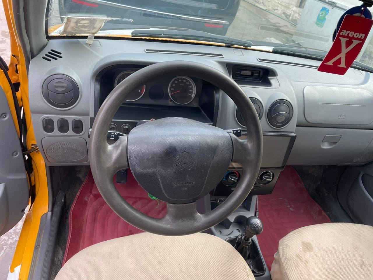 سلام عليكم سايبه 22مكان الديوانيه بيه جاملغ الوره ومعمر سياره خير منه كير مكينه شاصي مكفوله 
سعر 51بيه مجال ***********
