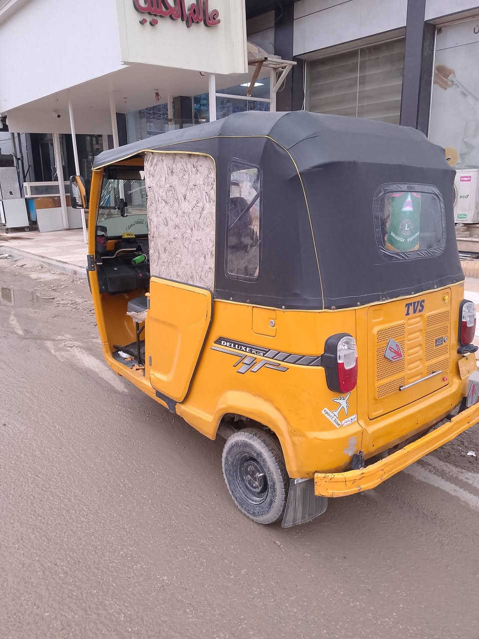 تكتك للبيع موديل 21 شهر السادس اوراق تخم تاير جديد كهرباء كلها شغاله كشر مكفول بيه لسعات يم الجاملغ مكينه جديده موديل 25 العنوان بابل الحمزه الغربي السعر  6.500غير متواجد على الفيس التواصل على رقمي ***********
